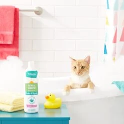 Frisco Oatmeal Dog & Cat Shampoo, Almond Scent 8 Frisco Oatmeal Dog & Cat Shampoo, Almond Scent -Frisco 152573 PT3. AC SS1800 V1551302890