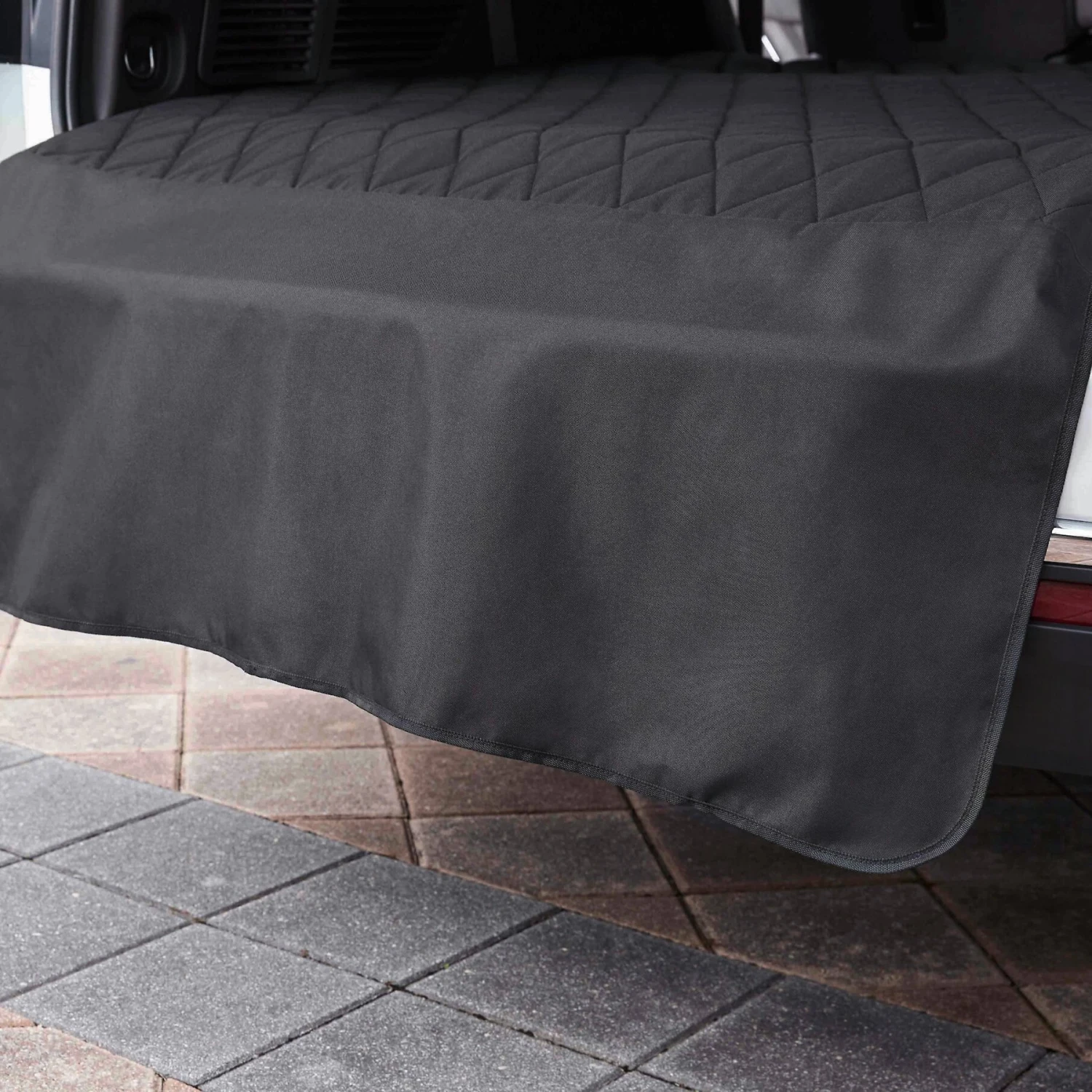 Frisco Quilted Water Resistant Cargo Cover 5 Frisco Quilted Water Resistant Cargo Cover - Image 5